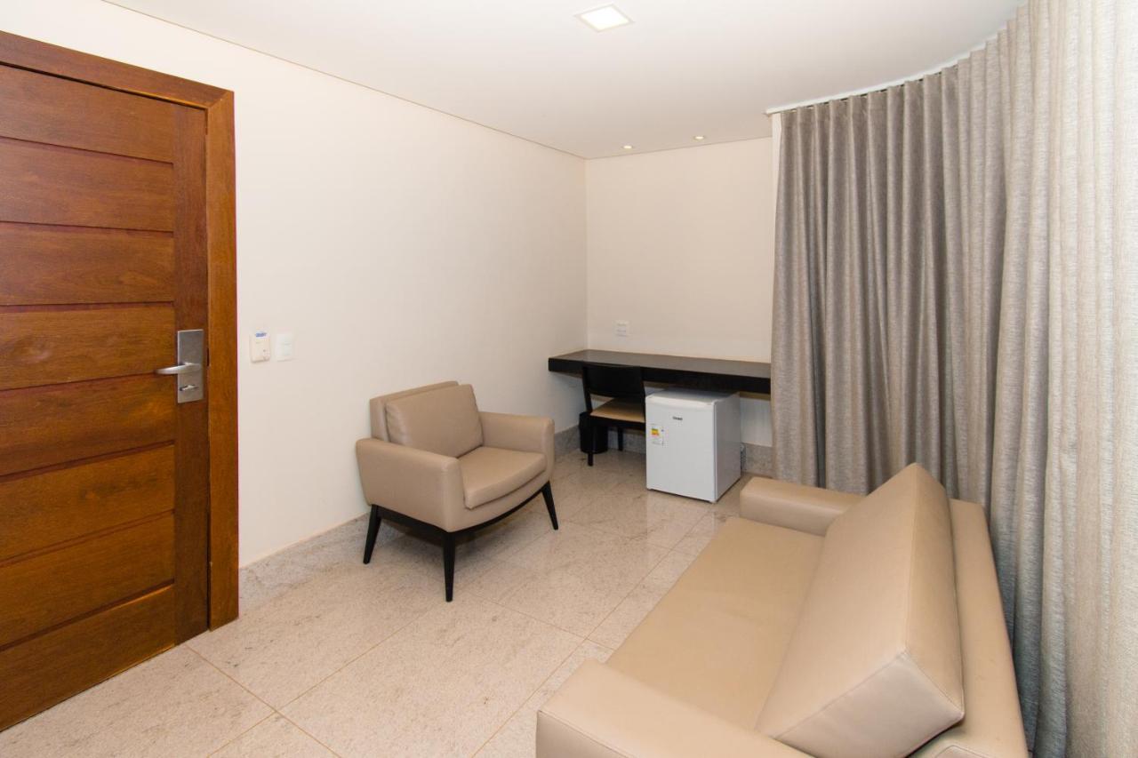 Nita Palace Hotel Pompeu  Exterior photo